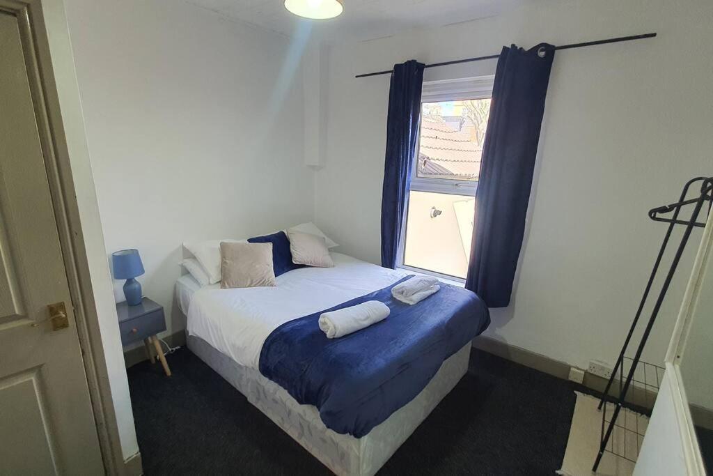 Free Netflix, Large House, Great Price Apartment Cardiff Exterior foto