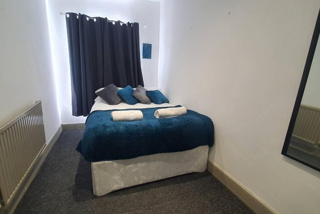Free Netflix, Large House, Great Price Apartment Cardiff Exterior foto