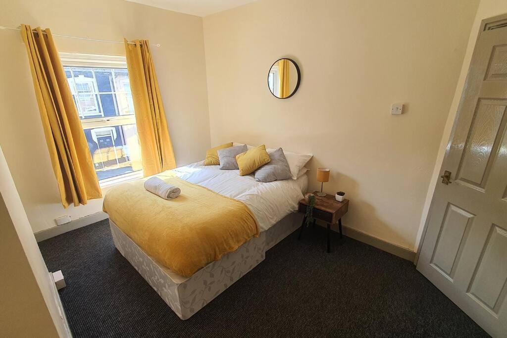 Free Netflix, Large House, Great Price Apartment Cardiff Exterior foto