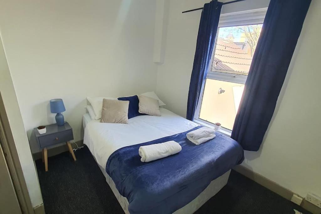 Free Netflix, Large House, Great Price Apartment Cardiff Exterior foto